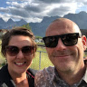 Meet your Posher, Joanna & scott